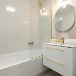 Exceptional With Parking By Renters *