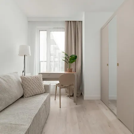 Exceptional With Parking By Renters