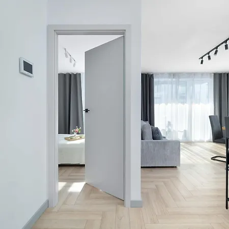 Exceptional With Parking By Renters *
