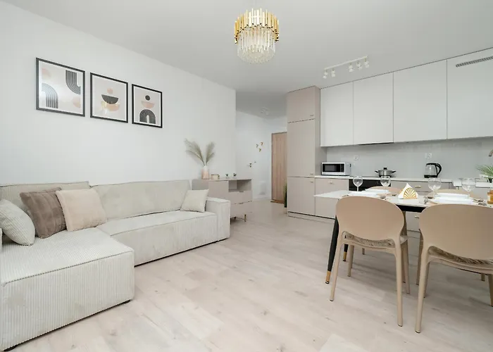 Exceptional With Parking By Renters *