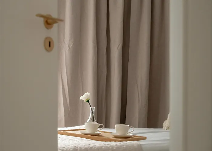 Exceptional With Parking By Renters Apartment